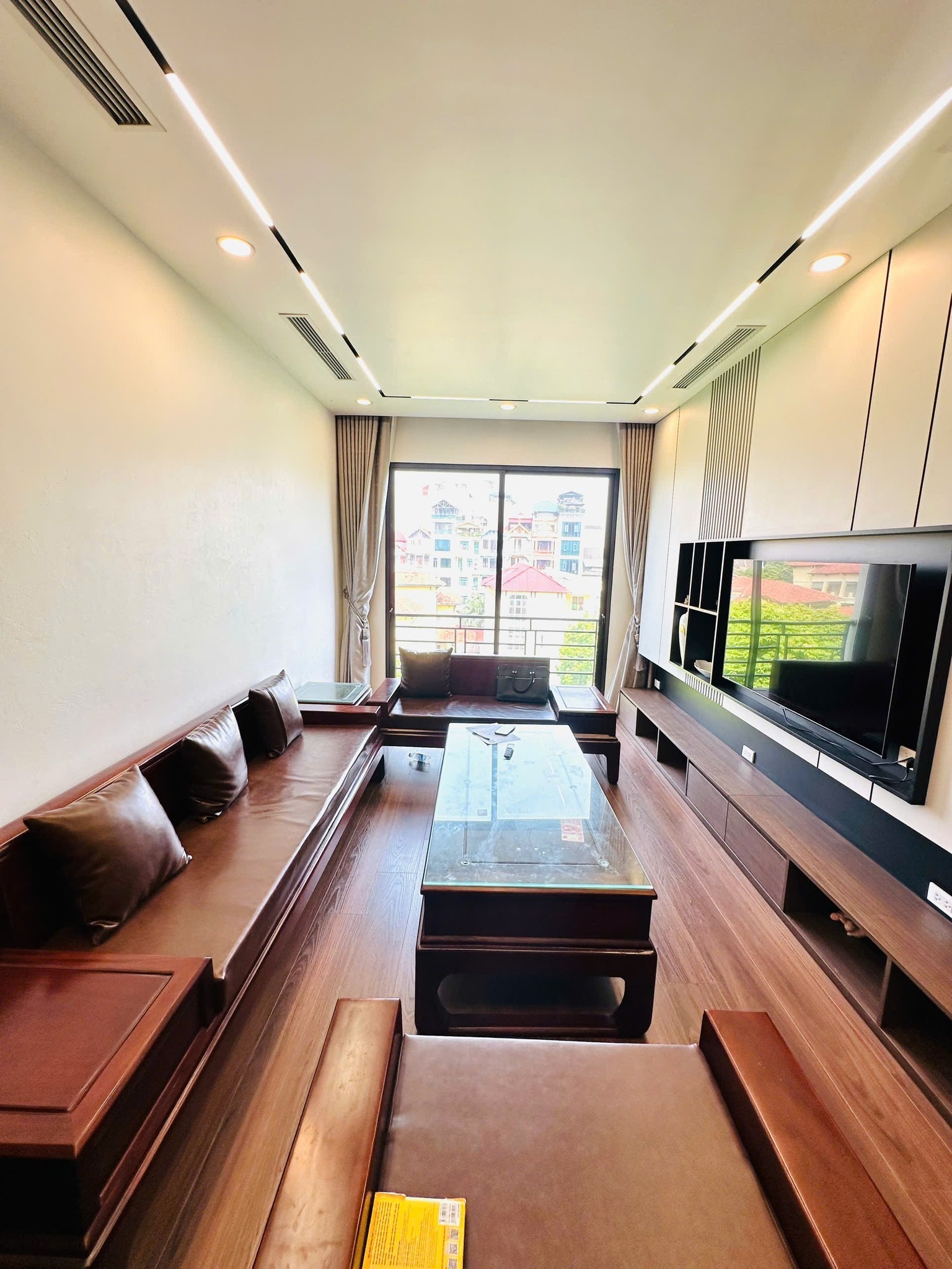 TÒA NHÀ MẶT PHỐ MAI DỊCH – 2 MẶT TIỀN – THANG MÁY – VỈA HÈ RỘNG – VIEW THOÁNG – KINH DOANH SẦM UẤT - Ảnh 3